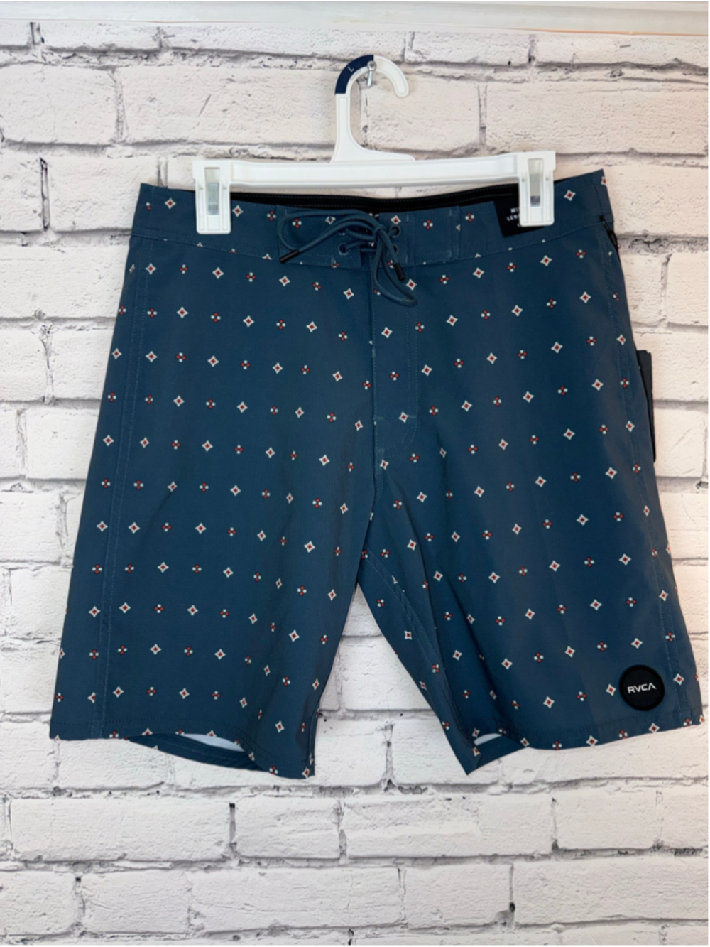 Men’s RVCA VA Trunk Board Shorts size 30 Small Gray Red Geometric NEW Surf Swim
